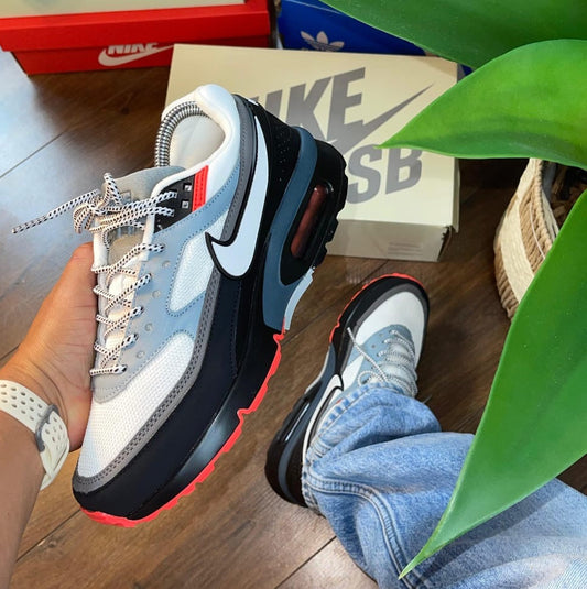 Nike Air Max Negro Suela Naranja | Hombre