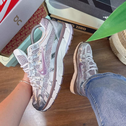 Nike P6000 Plateada Rosa | Dama